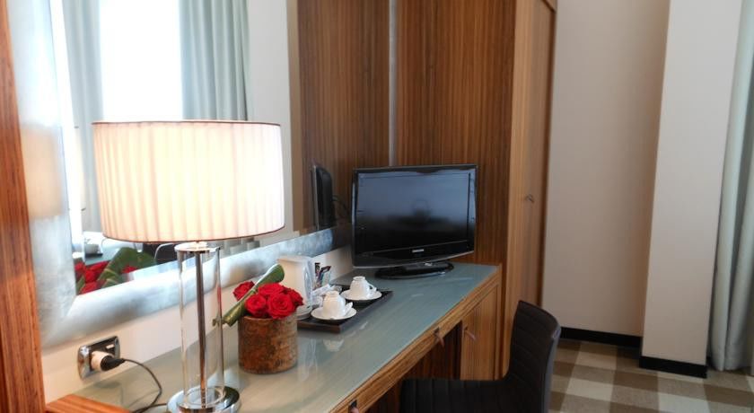 Starhotels Anderson Milano Esterno foto